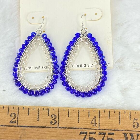 Dillard’s Beaded Drop Dangle Earrings Teardrop Blue Silver NWT - Picture 8 of 8
